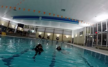 Michael van Dijk - SSI Scuba Skills Update zwembadduik