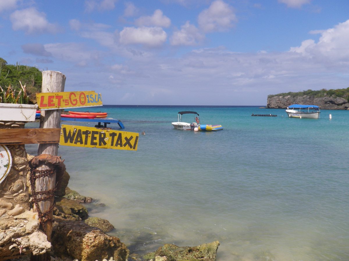 Curaçao watertaxi Santa Cruz Marloes Otten