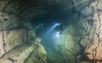 Naar recorddiepte - diepste duik in Portugese grot ooit