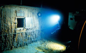 Allereerste onderwaterbeelden van Titanic duiken op
