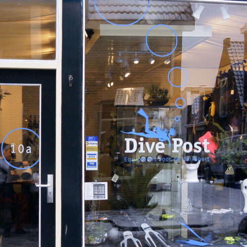 Dive Post winkel nummer 1 aan de Achterweg in Katwijk