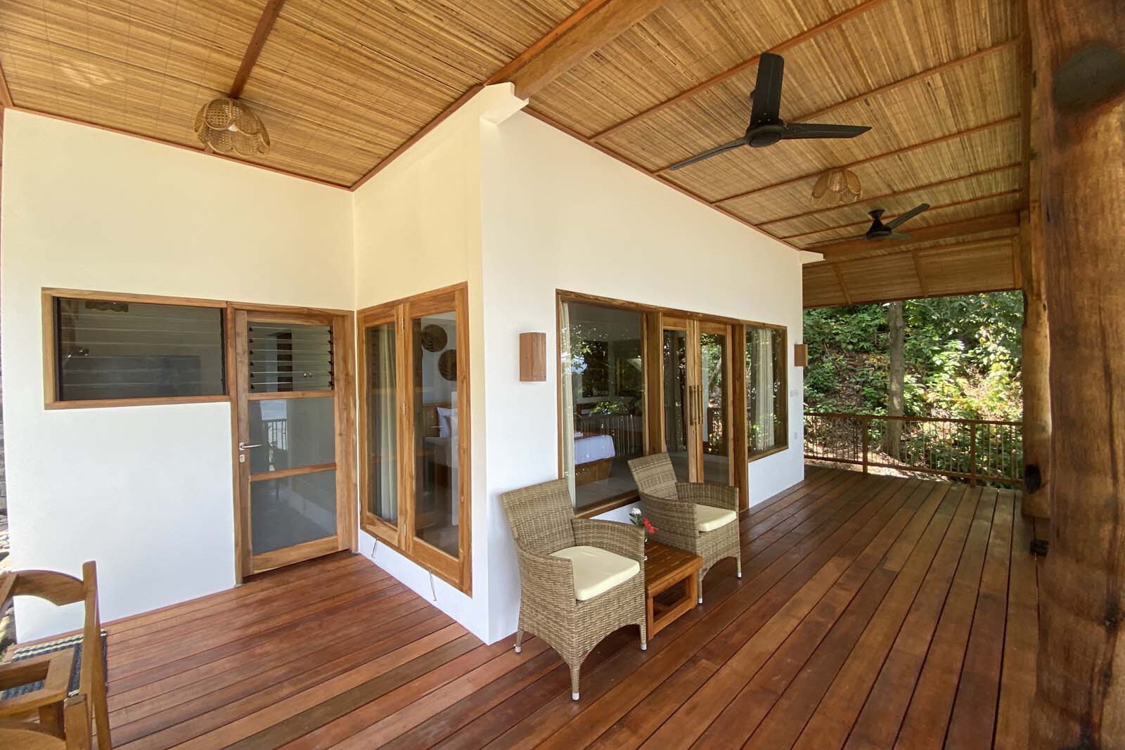 Upgrade2024_Murex Bangka - Premium Ocean Front Cottage porch