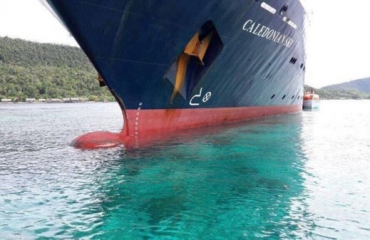 Cruiseschip ramt rif in Raja Ampat
